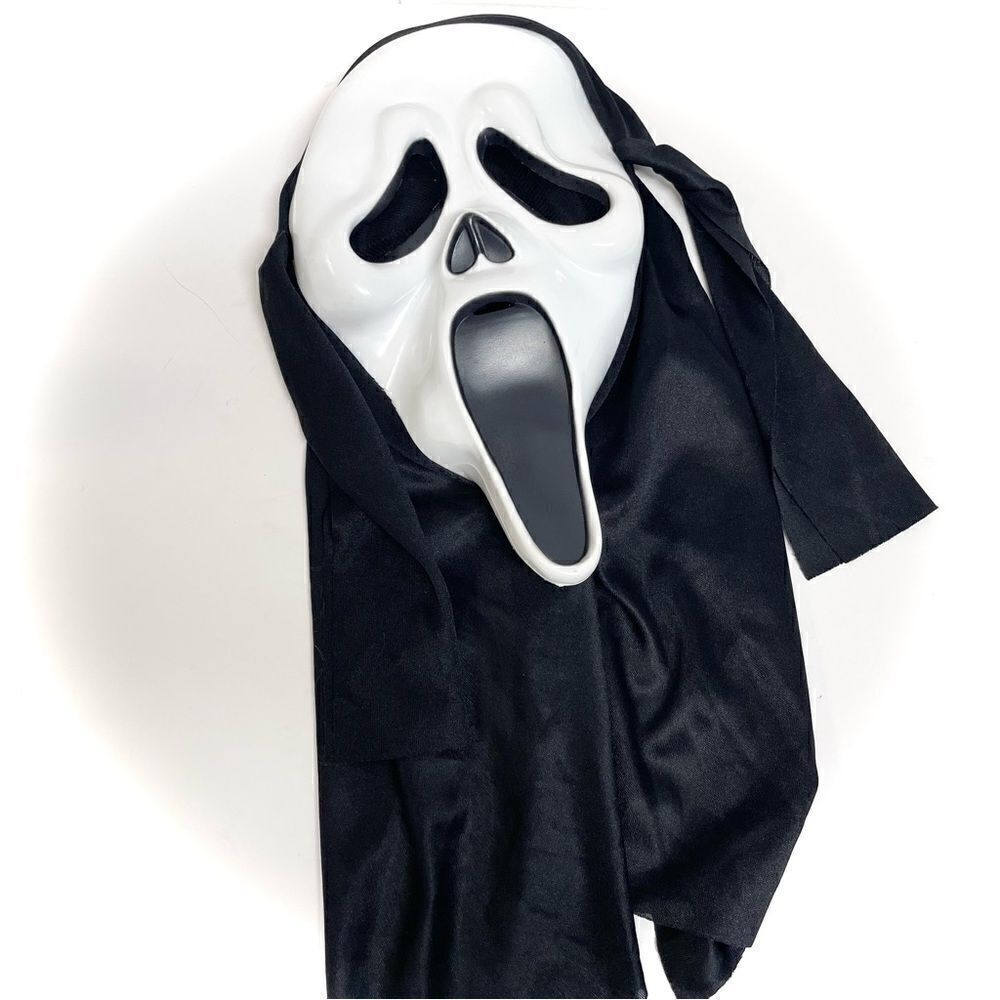 Easter Unlimited Fun World Ghostface Scream Mask